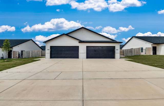 Decarsky Park Alex - 1719 East Cloverbrook Court, Derby, KS 67037