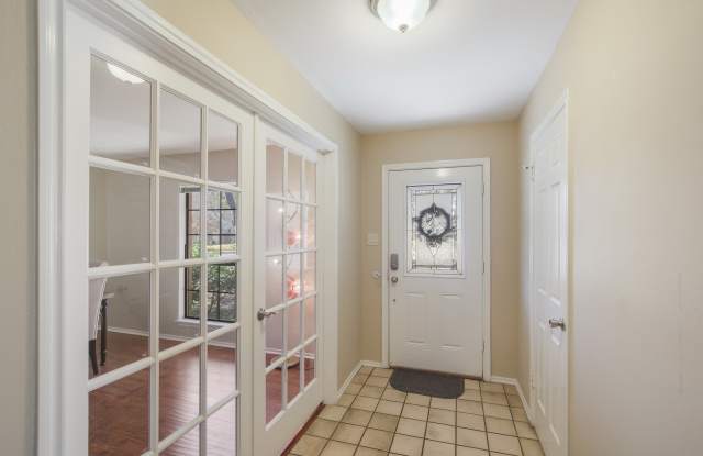 15302 Artesian Oaks St Gallery 3