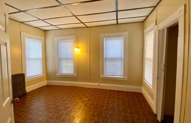 207 Lincoln St 1 Gallery 3