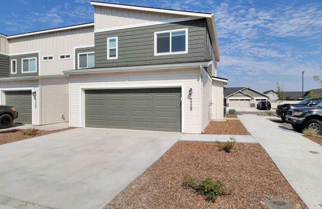 New and Wonderful 3 Bedroom Townhouse photos photos