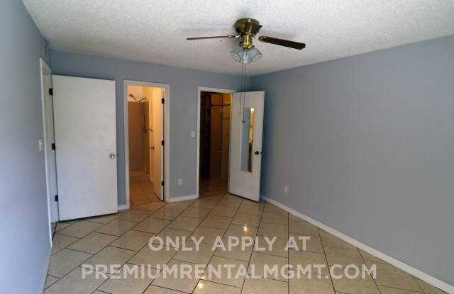 Spacious 2 Bedrooms 2 Baths by the  Orlando International Airport Gallery 3