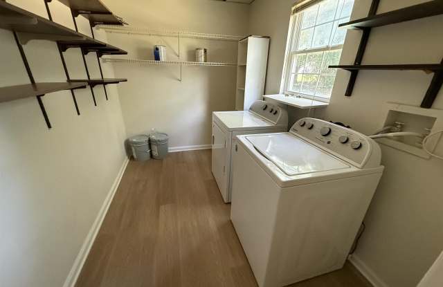 4067 Fairway Dr. Gallery 4
