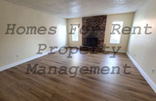Large 3 Bedroom 2 Bath Home in Great Neighborhood Gallery 3