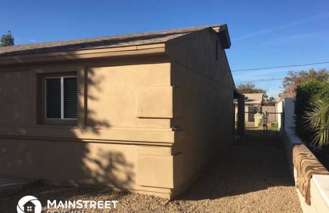 5028 West Tuckey Lane Gallery 2