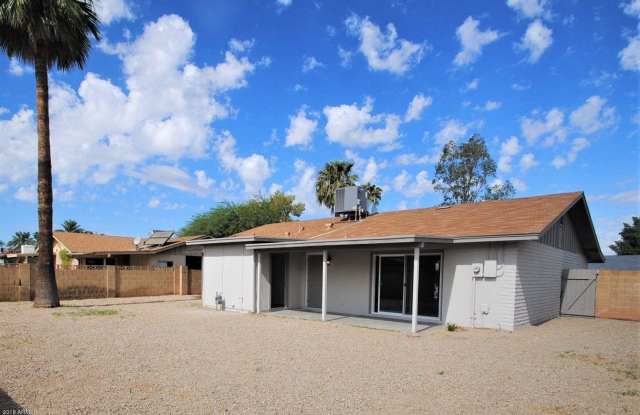 1417 E BROADMOR Drive Gallery 3