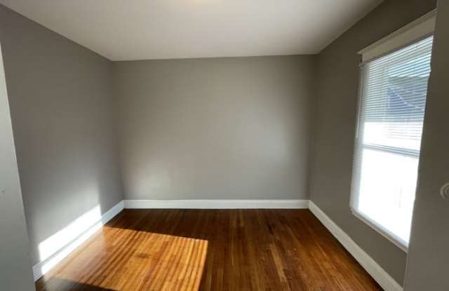 317 Robey Place Southeast Gallery 4