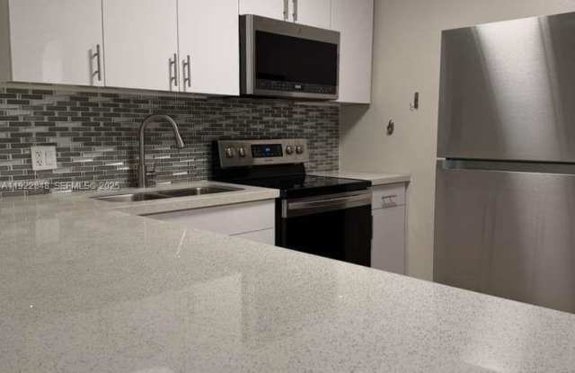 13787 SW 66th St - 13787 Southwest 66th Street, Kendale Lakes, FL 33183