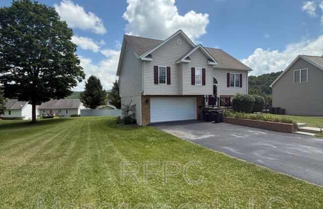 476 Brandon Dr Gallery 2