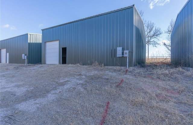 1101 W Waterloo Road unit: 2 photos photos