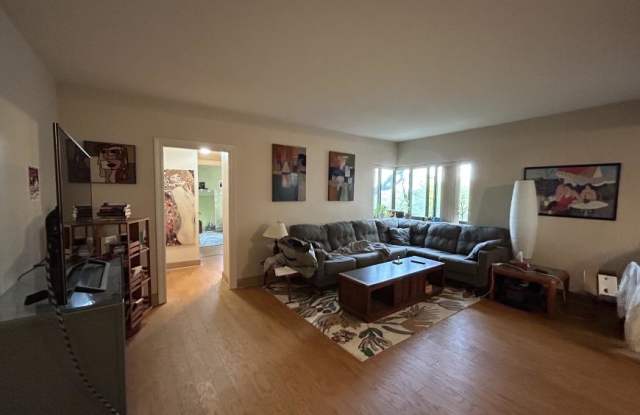 5056 N Marine Gallery 2