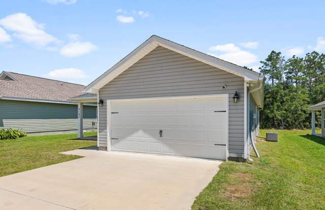 3192 Maple St Available in October Gallery 4
