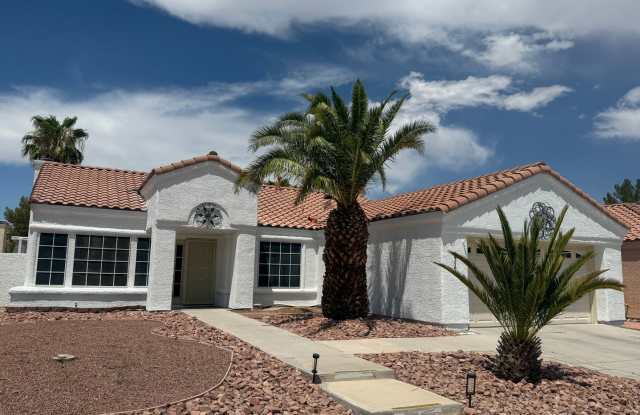 Beautiful 4 bedroom Henderson Home with Hot Tub & Spacious Backyard photos photos Beautiful 4 bedroom Henderson Home with Hot Tub & Spacious Backyard photos photos
