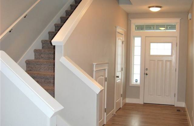 1941 N Daniel Dr Gallery 3