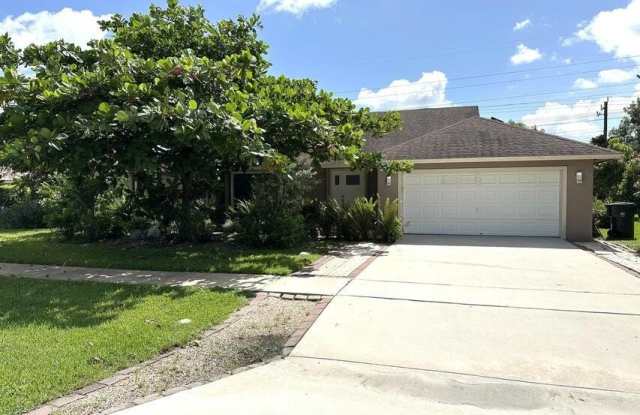 1420 Chapparel Way photos photos