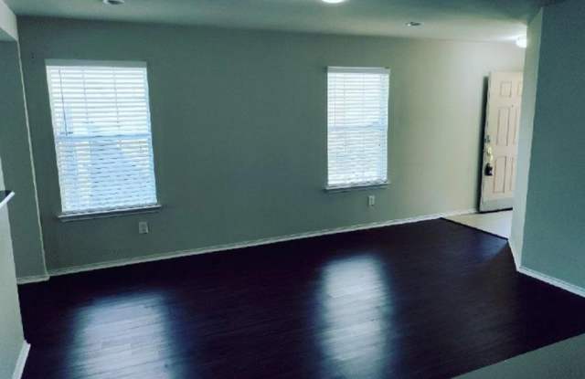 8829 Valley River Drive Gallery 2