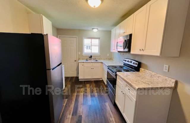287 Pine Avenue - 287 Pine Avenue, Trenton, GA 30752