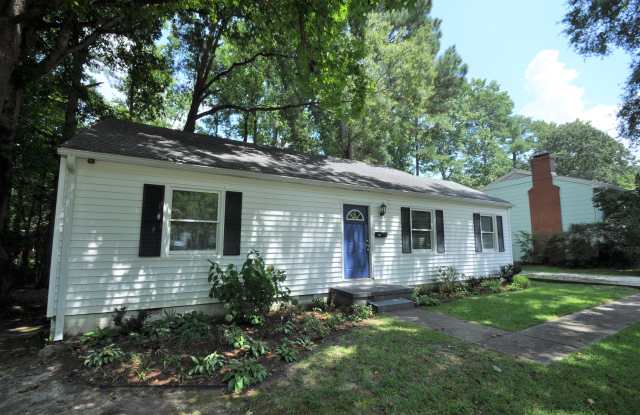 323 E Park St photos photos