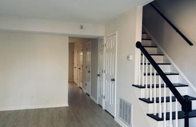 1513 Kendall Drive photos photos