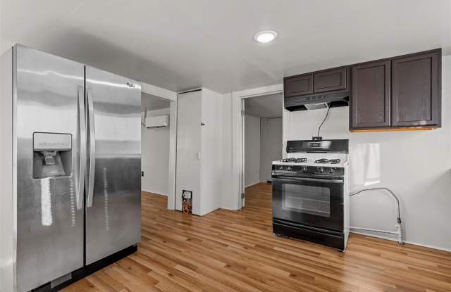 1310 N Rusk Gallery 4