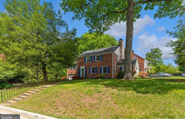 1401 N IVANHOE ST - 1401 North Ivanhoe Street, Arlington, VA 22205