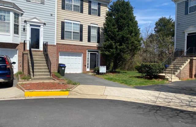 25534 HEYER SQUARE - 25534 Heyer Square, South Riding, VA 20152