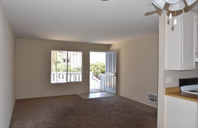 253 Tamarack Avenue - F Gallery 3