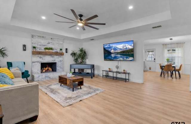 10801 Harvest Wood Dr photos photos