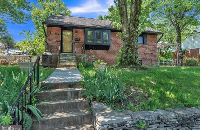 1316 S BUCHANAN Street photos photos