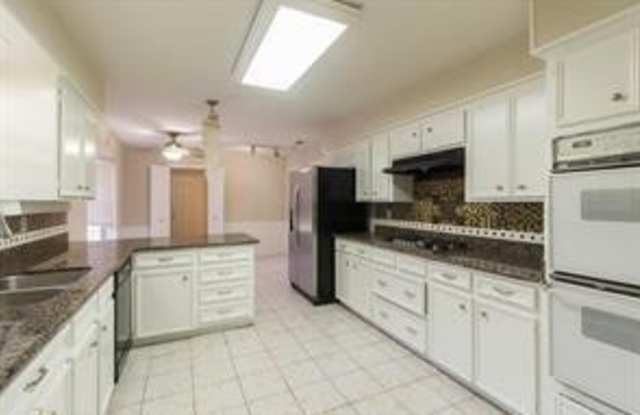 907 Windsong Trail Gallery 3