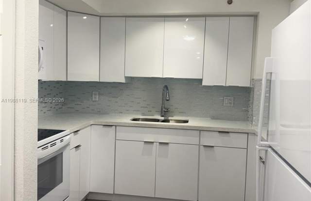 2120 W Flagler St photos photos