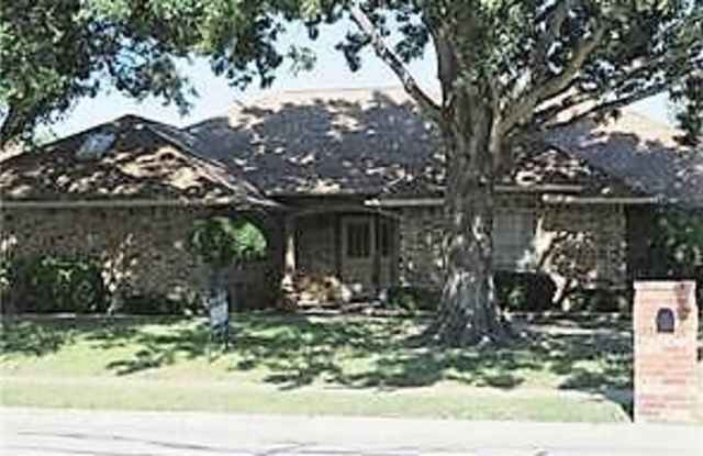 2316 Stonegate Drive N - 2316 Stonegate Drive North, Bedford, TX 76021
