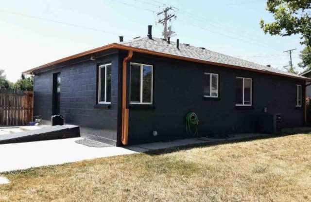 7205 W 1st Ave photos photos