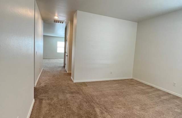19577 W BADGETT Lane Gallery 4