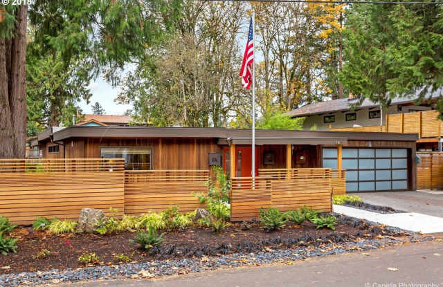 16987 Alder Circle - 16987 Alder Circle, Lake Oswego, OR 97034