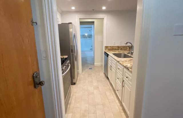 Beautifully Updated Torrance Home with Private Patio & Resort-Style Amenities Gallery 4