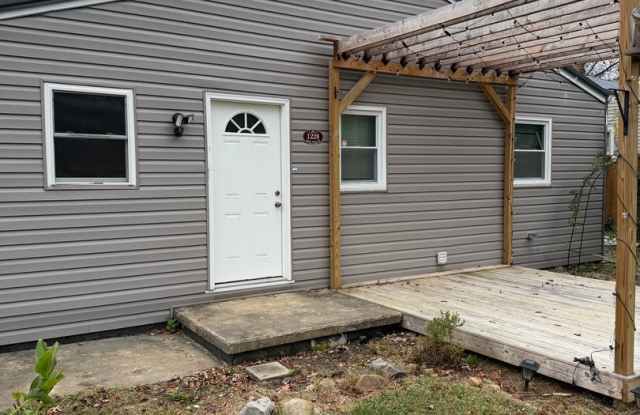 Modern JC Rental Near ETSU + JCMC — Pet Friendly! - 1228 Indian Ridge Road, Johnson City, TN 37604