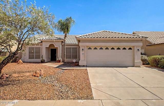 4 Bedroom Waterfront home in Gilbert Gallery 1