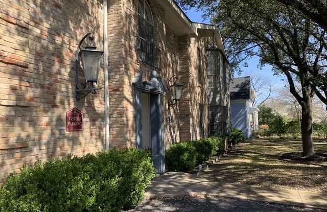 215 W Mistletoe Ave # 205 - 215 W Mistletoe Ave, San Antonio, TX 78212