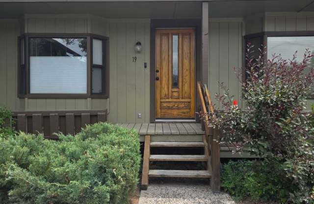 19 W Oak Ave photos photos