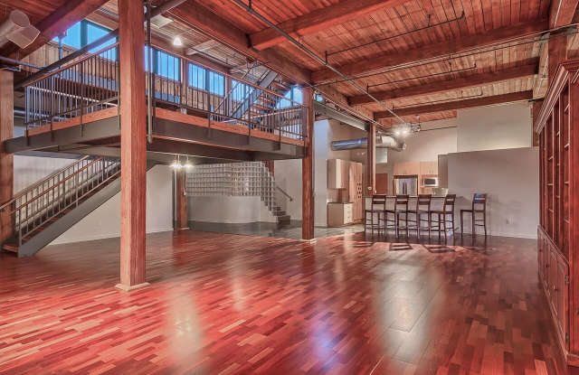 Huge Luxury 2 Story Condo with Private Rooftop Deck! photos photos