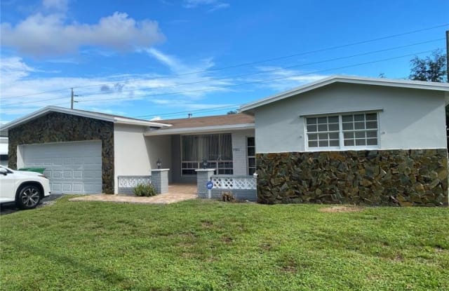 7321 Fairway Boulevard - 7321 Fairway Boulevard, Miramar, FL 33023