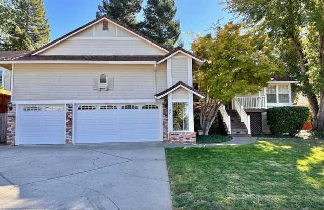 167 Northridge Drive - 167 Northridge Drive, Grass Valley, CA 95945