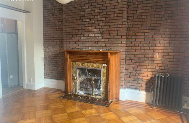 22 West 95th Street Gallery 2