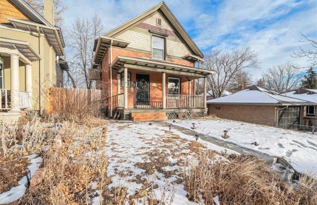 Charming Historic 3 bed, 1.5 bath Home in Denver Highlands! photos photos