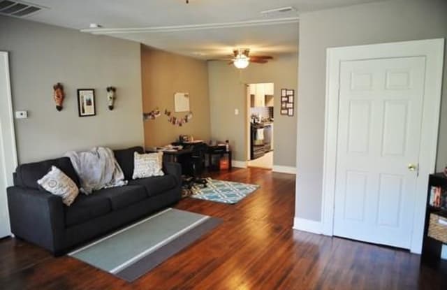 2818 Frazier Avenue - 2818 Frazier Ave, Fort Worth, TX 76110