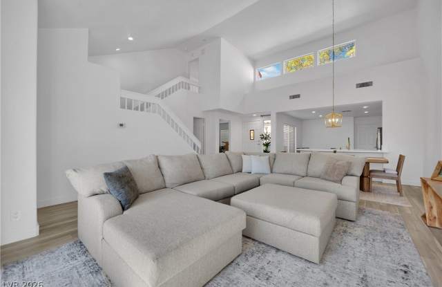6940 Emerald Springs Lane Gallery 4