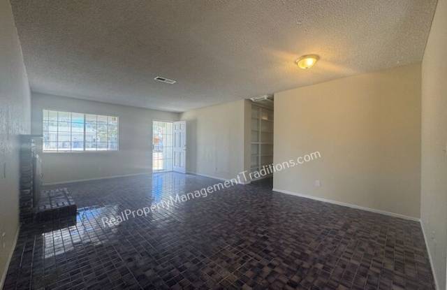 40956 176th Street East Gallery 2