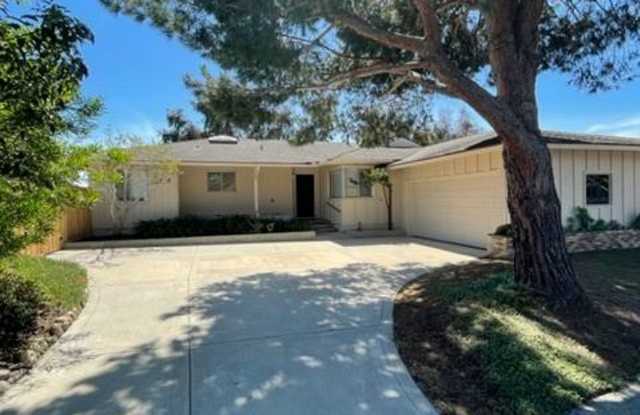 4903 Whitehaven Way - 4903 Whitehaven Way, San Diego, CA 92110