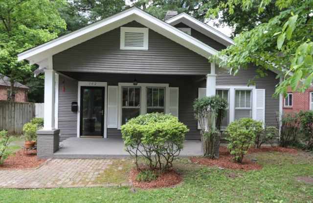 CENTRAL GARDENS BUNGALOW photos photos