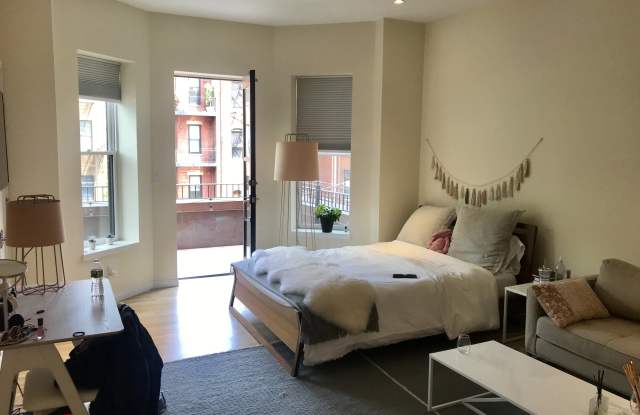 209 Newbury St photos photos